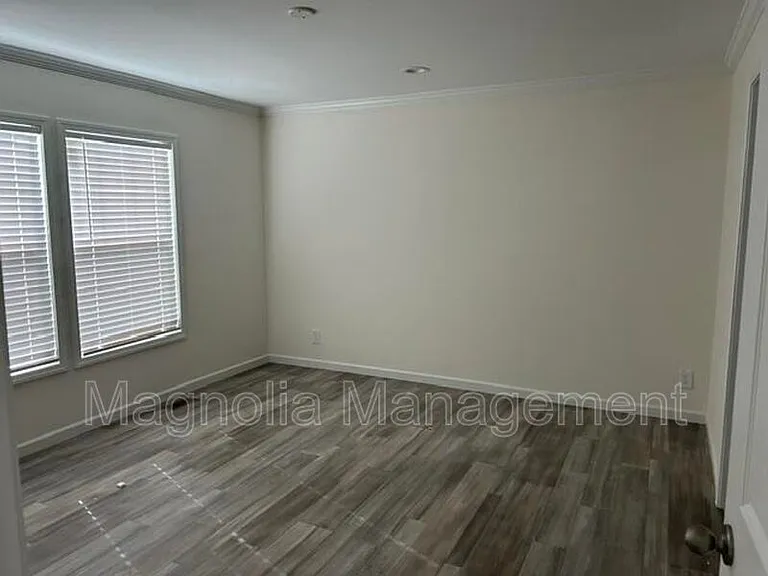 3200 Bobbitt Rd — Photo 5