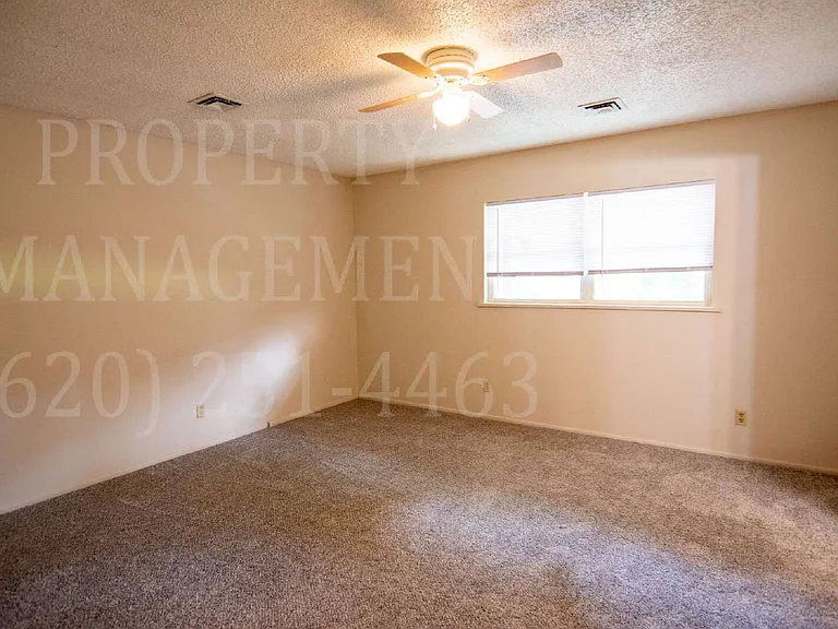 204 Edgewood Dr — Photo 22