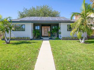 10559 Woodley Ave, Granada Hills, CA 91344
