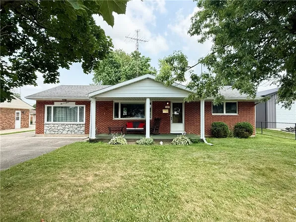 107 Meadow Ln, Greenville, OH 45331