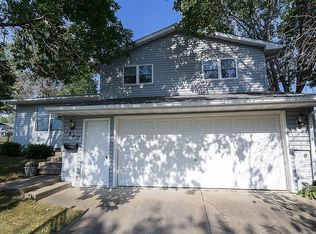 1540 Plainview Rd, Ely, IA 52227