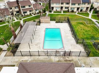 930 Olive Dr APT 26, Bakersfield, CA 93308