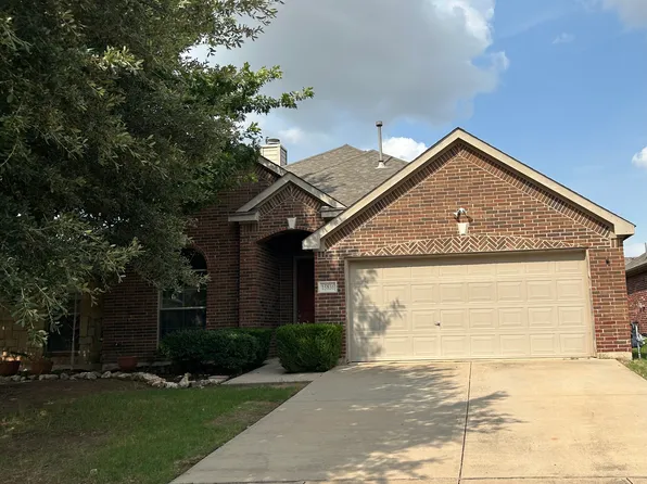 15836 Badger Creek Ln, Fort Worth, TX 76177