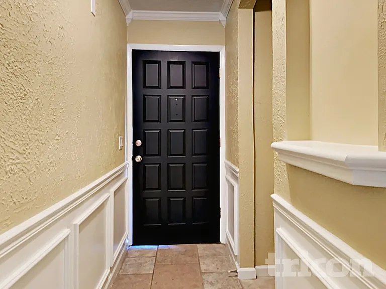 4324 Queensway Dr — Photo 4