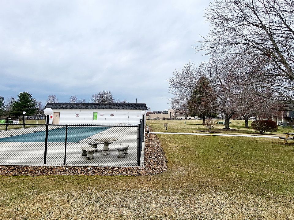 2nd image of 173 Birchwood Ln APT 205