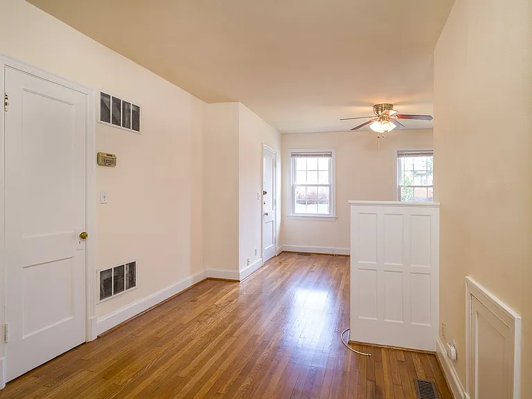 2328 40th St NW — Photo 5