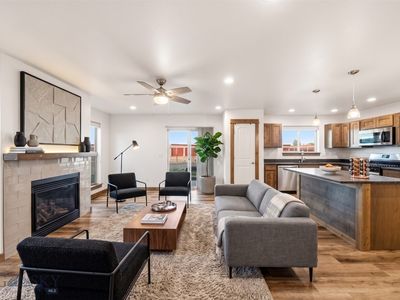 2012 Ross Way #A, Belgrade, MT, 59714