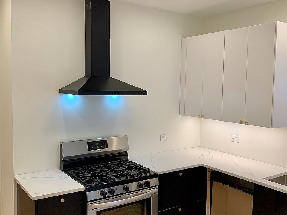 1st image of 1918 Wesley Ave #1