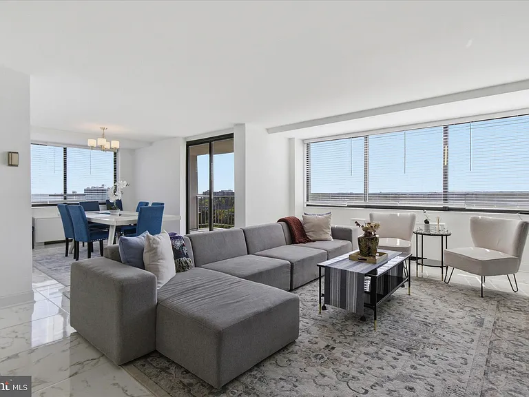 301 N Beauregard St #1105 — Photo 4