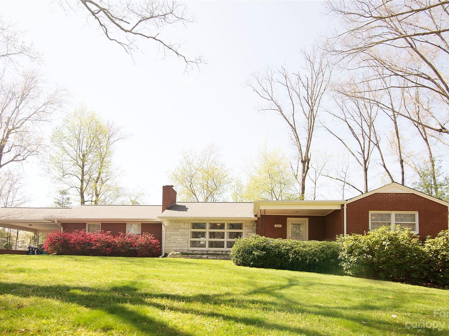 2007 13th St NE, Hickory, NC 28601 Zillow