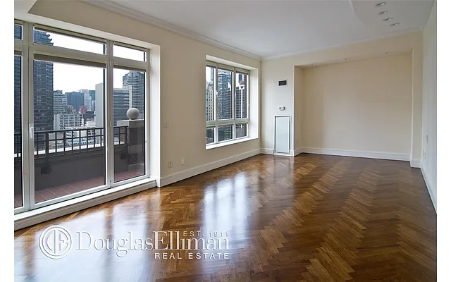 Rented by Douglas Elliman | media 24