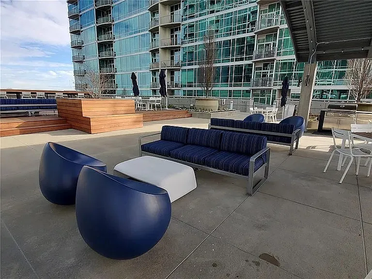 923 Peachtree St NE #2027 — Photo 73