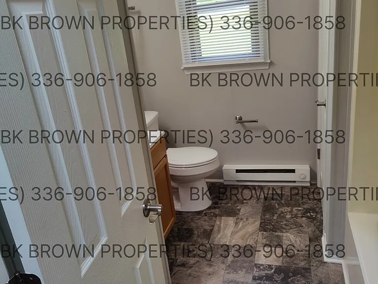 1241 Sunnyside Dr — Photo 5