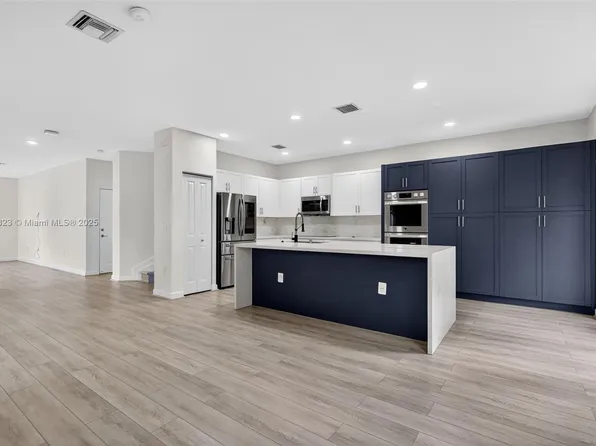 21372 NE 2nd Ct, Miami, FL 33179