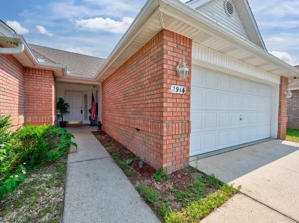 2914 Shalimar Ln, Shalimar, FL 32579