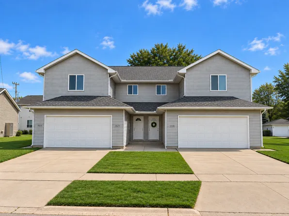 1521 Springbrook Dr, Cedar Falls, IA 50613