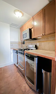 Rented by City Connections Realty | media 31