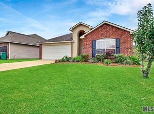 11366 Hampton Ct, Denham Springs, LA 70726