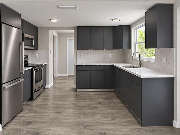 4th image of 6985 NW 17TH Court