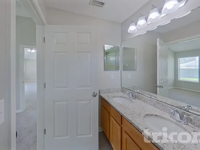 6830 Shoreline Ln — Photo 9