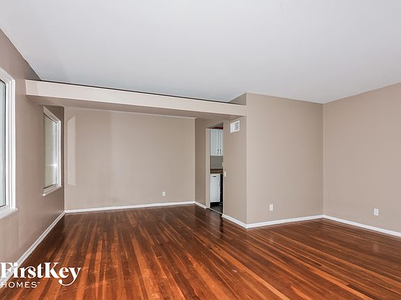3rd image of 11550 Placer Ave