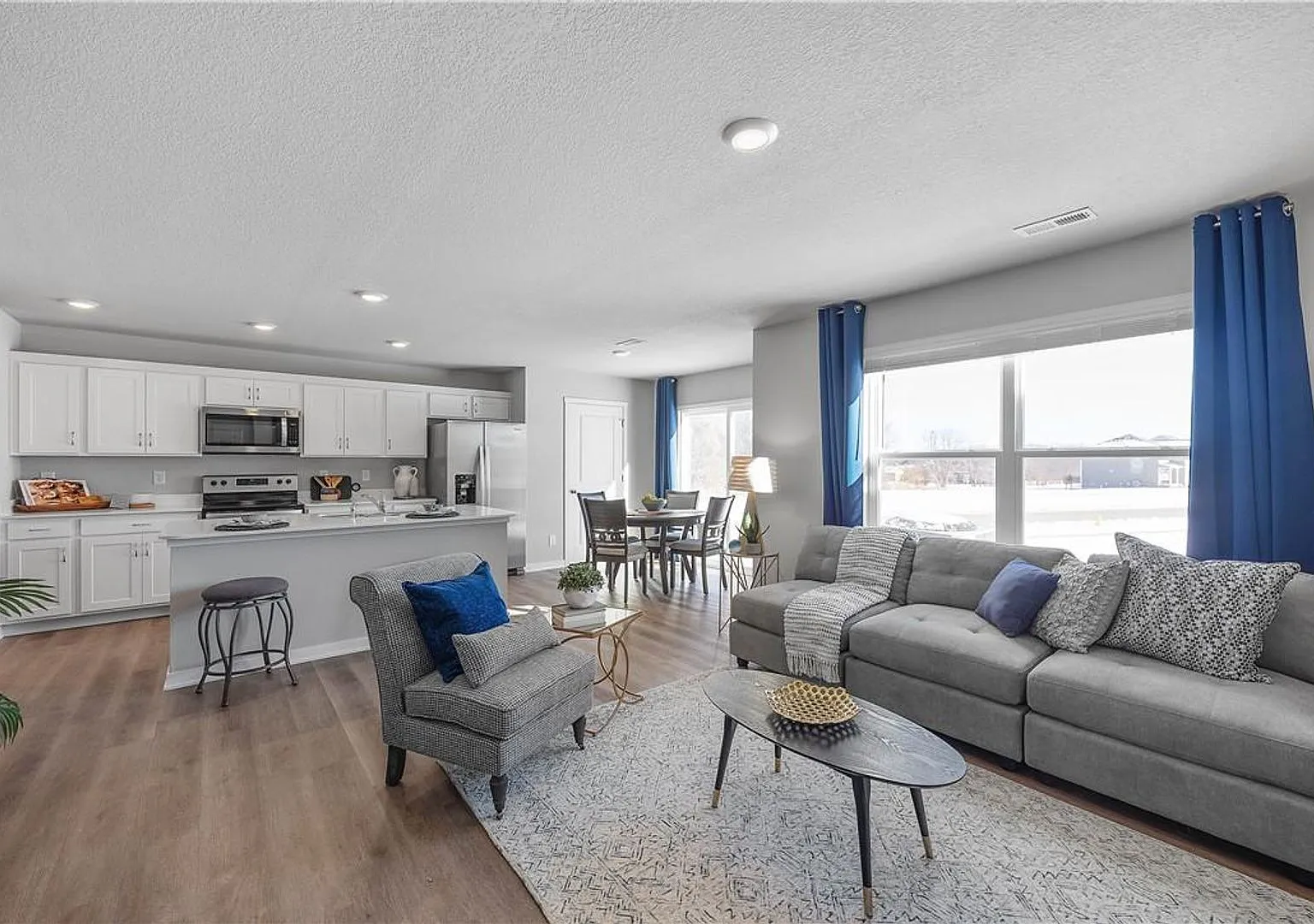 353 Juniper Drive — Photo 1