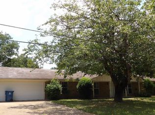 412 Angelina St, Jacksonville, TX 75766