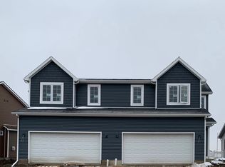 3416 Boulder Ridge Dr, Champaign, IL 61822