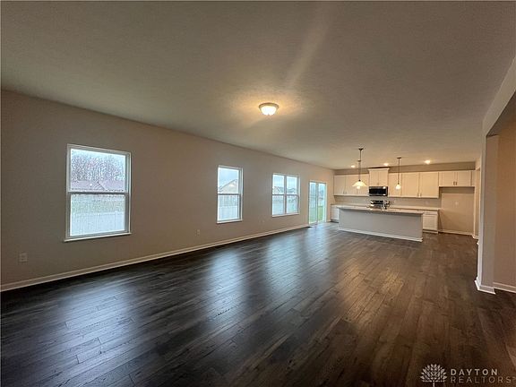 2nd image of 655 Red Maple Ln