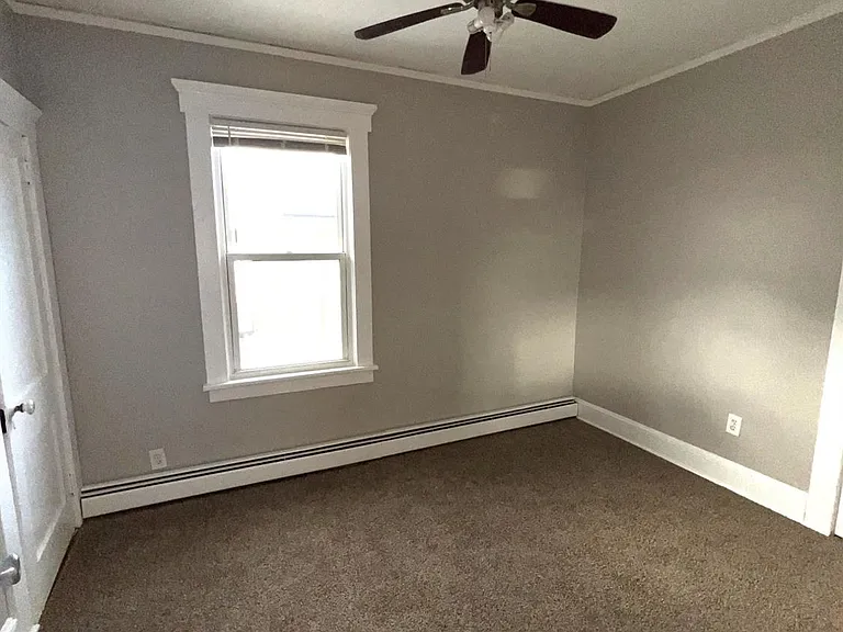 156 Holly St #2B — Photo 8