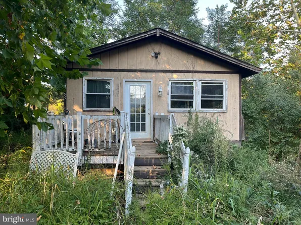 59 Lodi Ct, Linden, VA 22642