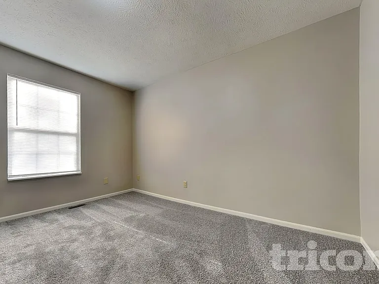 5926 Bowie Ln — Photo 12