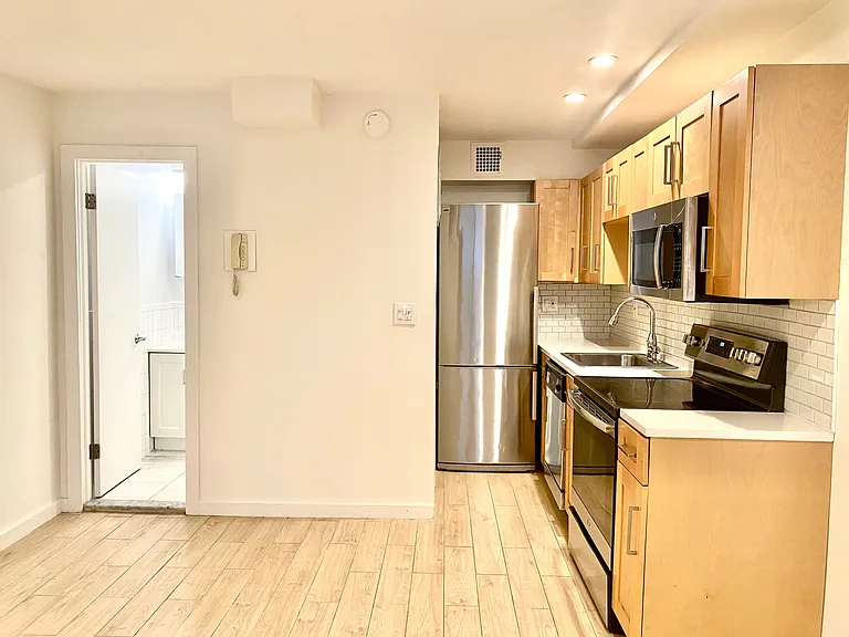 90-32 53rd Ave #LL — Photo 3