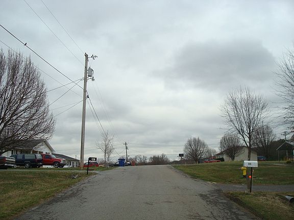 4th image of 305 Cherokee Trl