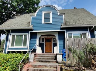 3934 Eastern Ave N, Seattle, WA 98103