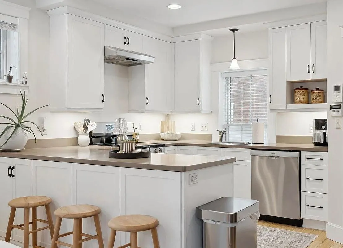 1 bed, 1.0 bath, 900 sqft, $2,800 — Photo 4