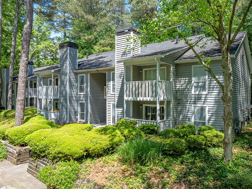 Capella Apartment Homes