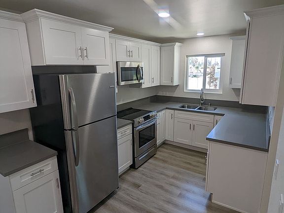 4th image of 685 Lincoln Ave #R