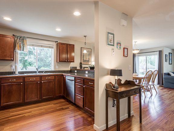 3rd image of 14350 20th Ave NE