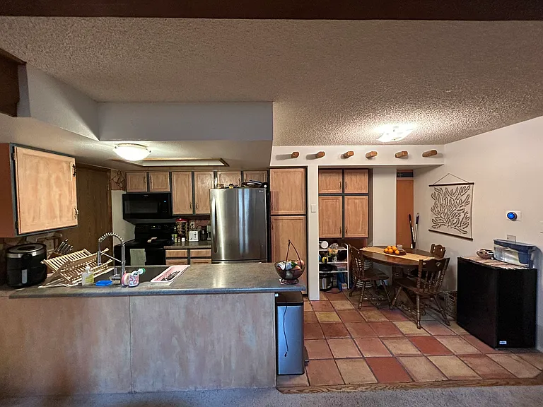 1735 S Allison St #B — Photo 3