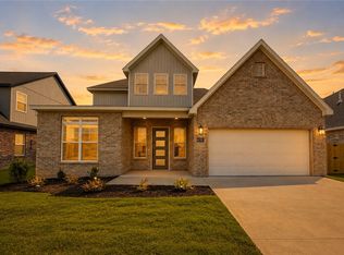6707 SW Basswood Ave, Bentonville, AR 72712