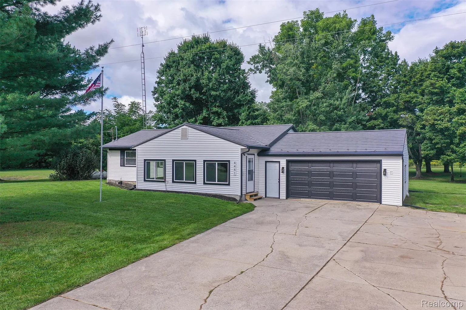 4441 Catlin Rd photo 1