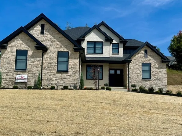 1029 Skyline Dr, Canonsburg, PA 15317