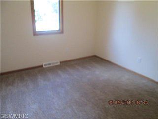 5th image of 1308 Morewood Dr SE