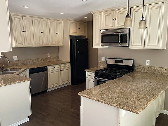 2nd image of 783 Calle Margarita