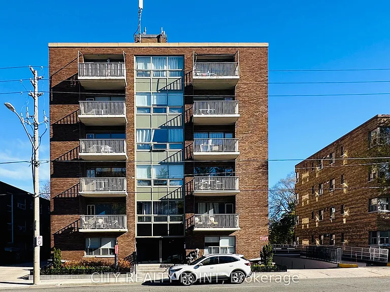 1291 Bayview Ave N #102 — Photo 4