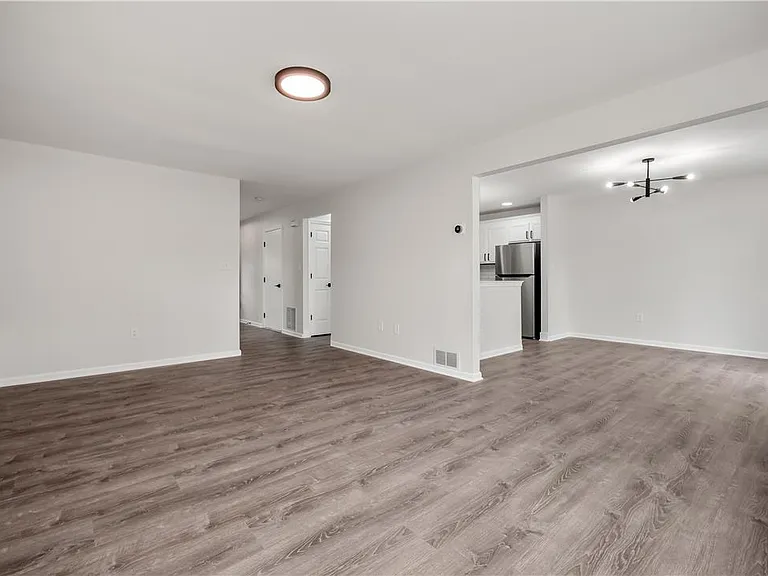 43 Olde Penn Dr — Photo 7