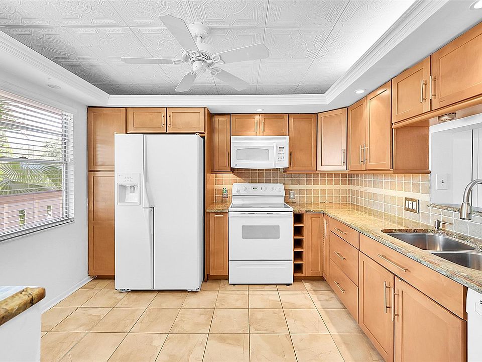 1st image of 2401 Antigua Circle #B3