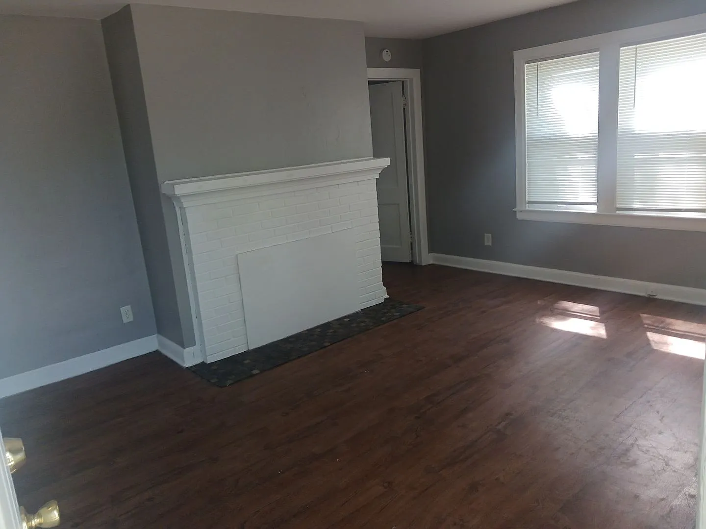 312 E 6th — Photo 2