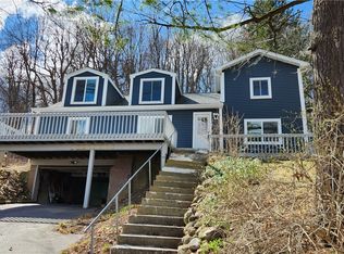 239 Victor Rd, Fairport, NY 14450